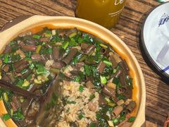 -蚝堡海鲜·威海菜·海肠捞饭·烧烤·亚洲吃蚝公司(幸福门店)