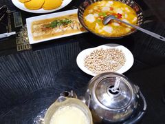 现榨玉米汁-醉美云南·云南菜主题餐厅(昆明站北京路双龙商场店)