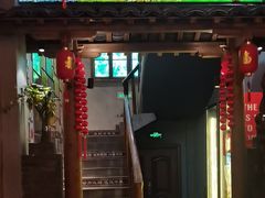 -头上红煨盐鸡·非遗院子餐厅