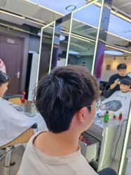 -藤野造型烫发染发