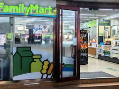 -全家便利店(莲花池东路店)