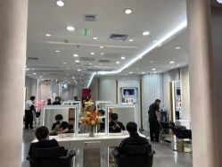 -Kraemer Paris  苏豪路易士·嘉玛发廊