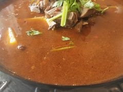 -陆记牛庄·碳锅龙虾烧烤(爱上花园店)