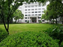 -上海市第八中学