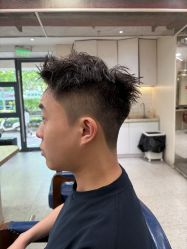 -PE SALON