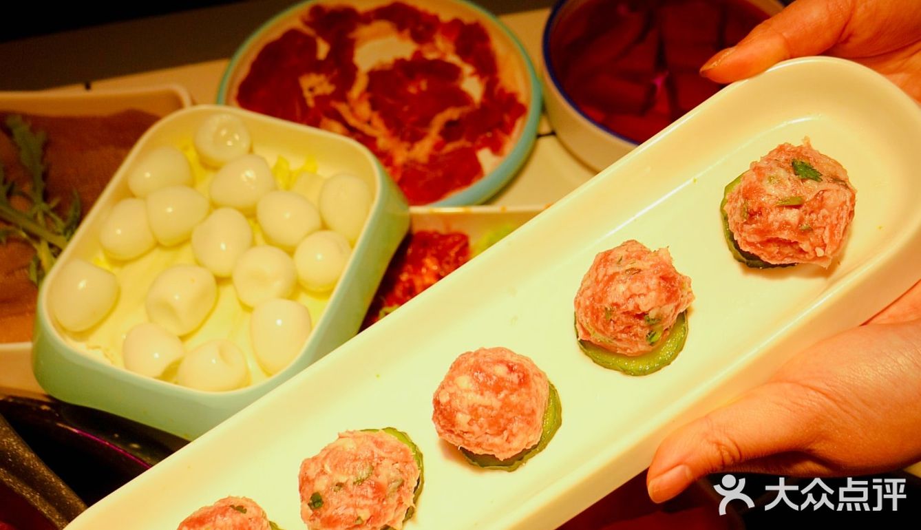 成都探店｜海椒市的素芬小姐姐喊你吃串串了