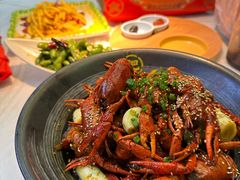 -肥肥虾庄·金牌油焖大虾(沙湖店)