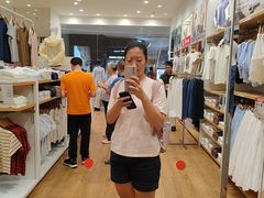 -优衣库(东莞汇一城店)