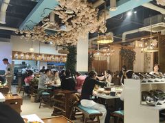 -贵府酸汤牛肉火锅·贵州老字号(飞山街店)