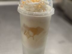 手炒芋泥生椰冰-喜茶(深圳万象城黑金店)