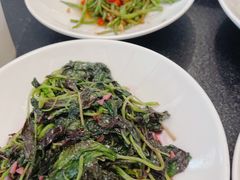 -鱼鲜饭香·招牌汽锅剁椒鱼头王