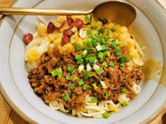 -呼啦面馆·头牌豌杂面(爱琴海店)