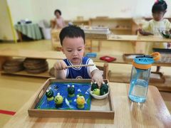 -瑞恩宝感统训练·语言提升·蒙氏托育中心