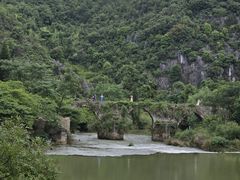 -高荡千年布依古寨旅游景区