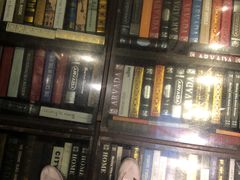 -钟书阁(松江泰晤士小镇店)