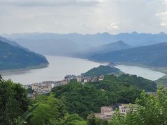 -三峡梯城