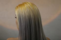 -变画·发型STUDIO