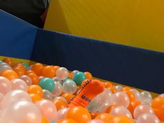 -爱蹦iBOON蹦床运动馆(江汉店)