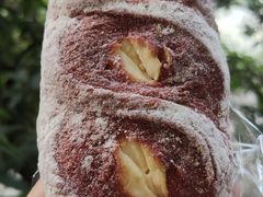 红菜头忌廉芝士法包-PAPER STONE BAKERY(天环店)