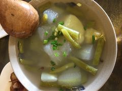 -老鼎万春卤菜(鹭湖宫8区店)