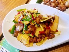 -云海肴·汽锅鸡·云南菜(天山百盛优客店)