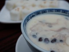 -周大娘牛乳(旧寨古村总店)