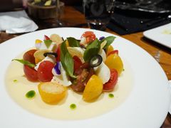 混色迷你番茄配马苏里拉-AZUL by FUEL蓝色·法式酒馆(琶醍店)