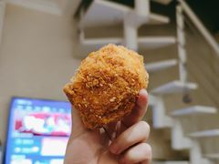蟹黄肉松小贝-鲍师傅糕点(国金街店)