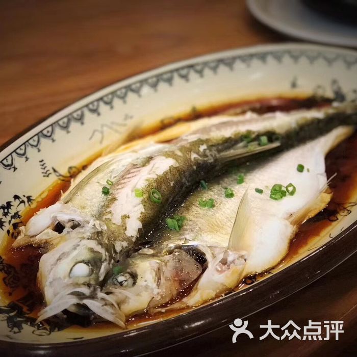 宁波心宿福泉度假客舍善餐厅钱湖四宝之酱蒸鹏鱼图片-北京宁波菜-大众