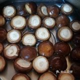 居家必备的家常菜之【香菇炒肉】