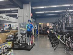 -迪卡侬(越秀公园店)