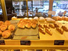 日式经典盐面包-啊噗吐呦现场烘焙(麦凯乐店)