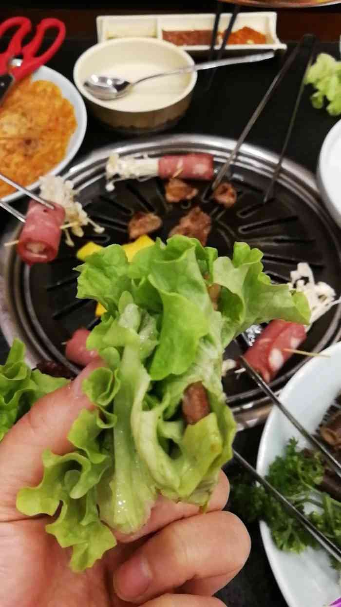 王府烤肉(尚悦湾店"这家店烤肉,我经常都会过来,味道很不错.