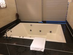 -三亚亚龙湾雅高铂尔曼别墅度假酒店