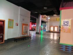 -成都星期8小镇(江宁南路店)