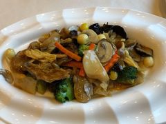 十八罗汉-功德林素菜饭庄(前门店)