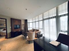 -深圳湾科技园丽雅查尔顿酒店