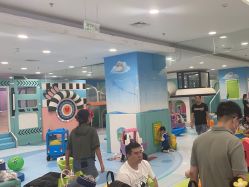 -孩子王童乐园(唐山万达广场店)