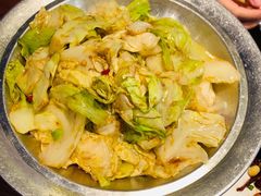 干锅手撕包菜-川人百味(万达店)