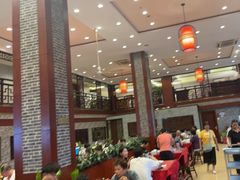 -侬佳蒸菜馆(听潮店)