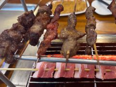 -哈尔滨小酒馆·鲜肉现穿自助烧烤(康新花园店)