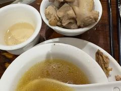 -威邵鸡煲(西华路总店)