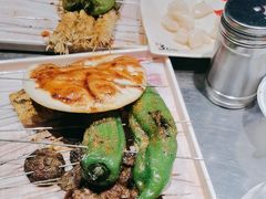 -绿地三只羊羊肉串(万科店)