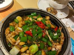 石锅蛙仔-荣小馆(椒江青悦城店)