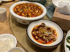 -渝信川菜 · 川味家常菜(财富购物中心店)