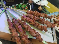 -路边边地标烧烤·川菜·小龙虾·音乐酒馆(良乡长虹店)