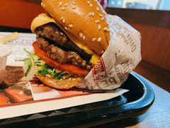 -The Habit Burger Grill 哈比特汉堡(复兴soho店)