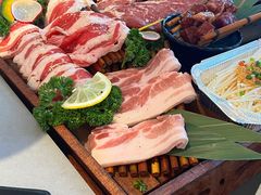 -轻烧烤肉(光谷步行街店)