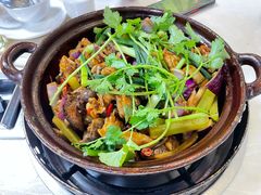 -胡须佬鸡煲四季火锅(龙珠大道店)