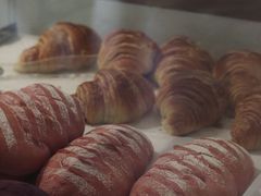 草莓芝士欧包-A30 BISTRO